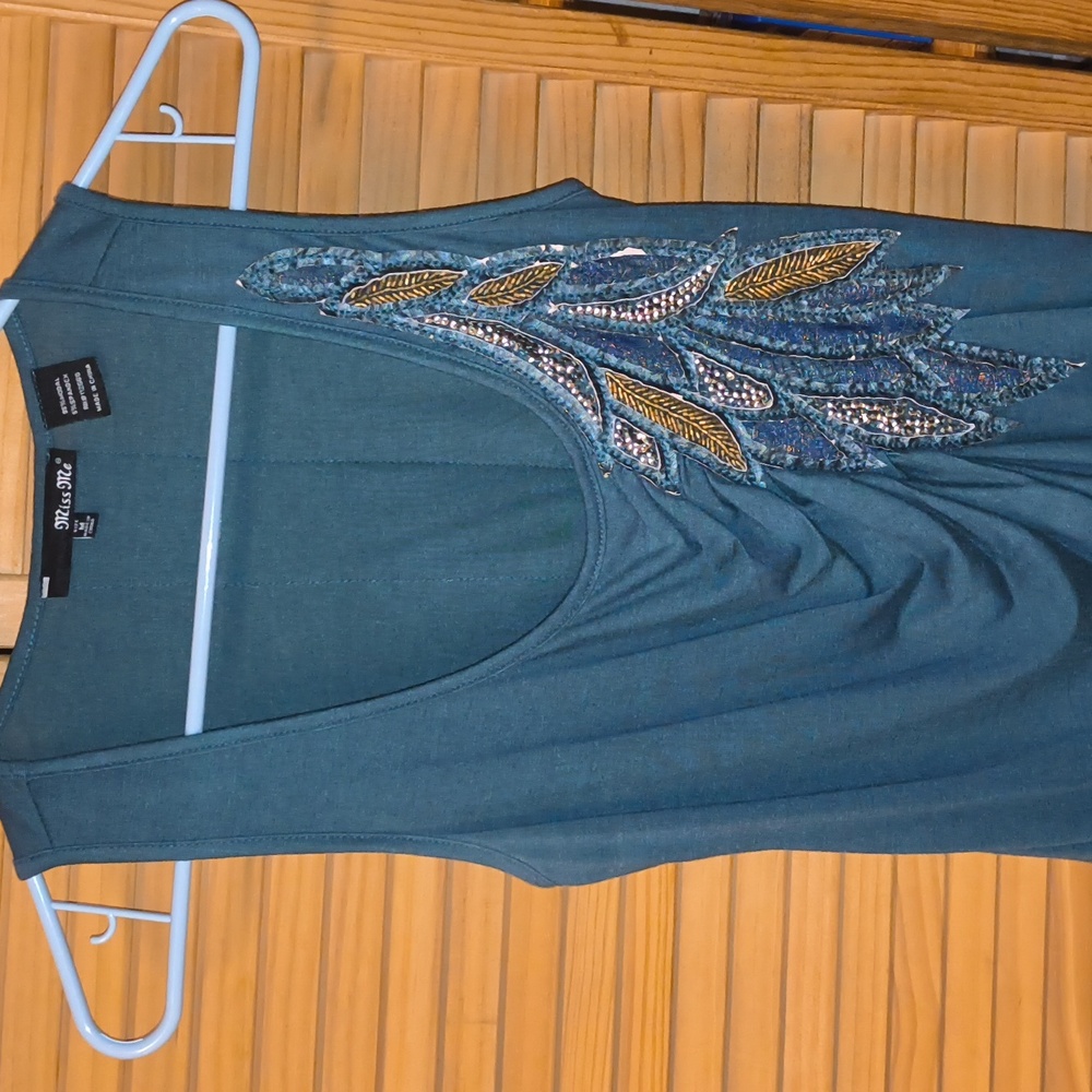 Miss Me Brand Teal Sleeveless Blouse with Gold & Silver Sequins-Size Medium